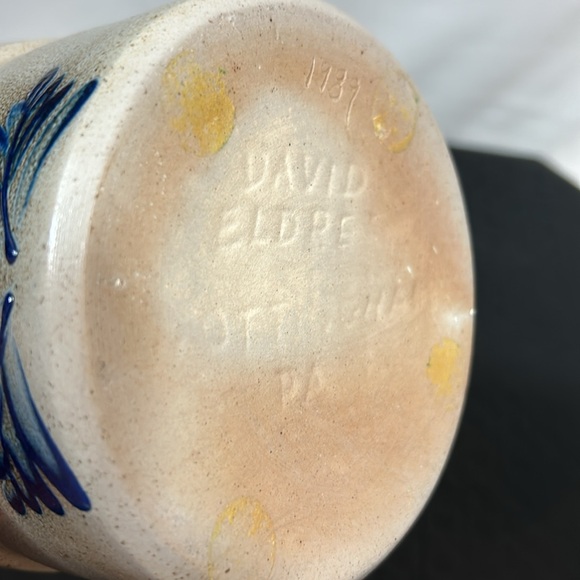 David Eldreth Salt Glaze Heart Crock, Vintage, Artist Signed Pottery 1989 - Picture 8 of 11